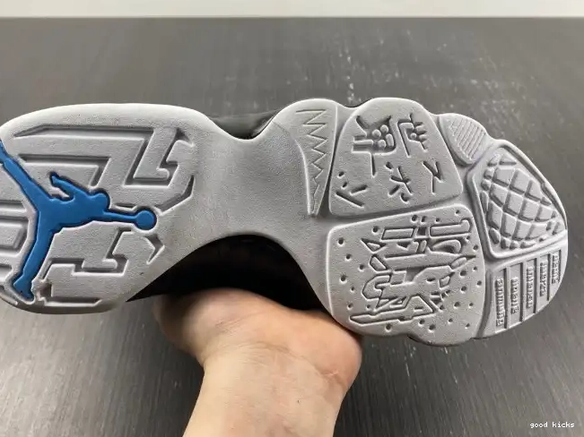 Rep 9 Jordan Blue Air Retro CT8019-140 University 0609